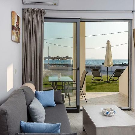 Coral Sea Apartment Kokkinos Pirgos Buitenkant foto