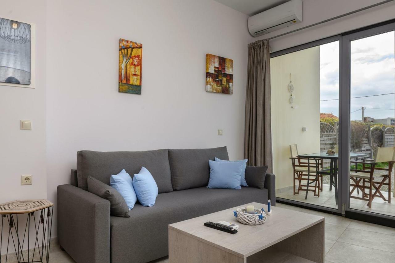 Coral Sea Apartment Kokkinos Pirgos Buitenkant foto