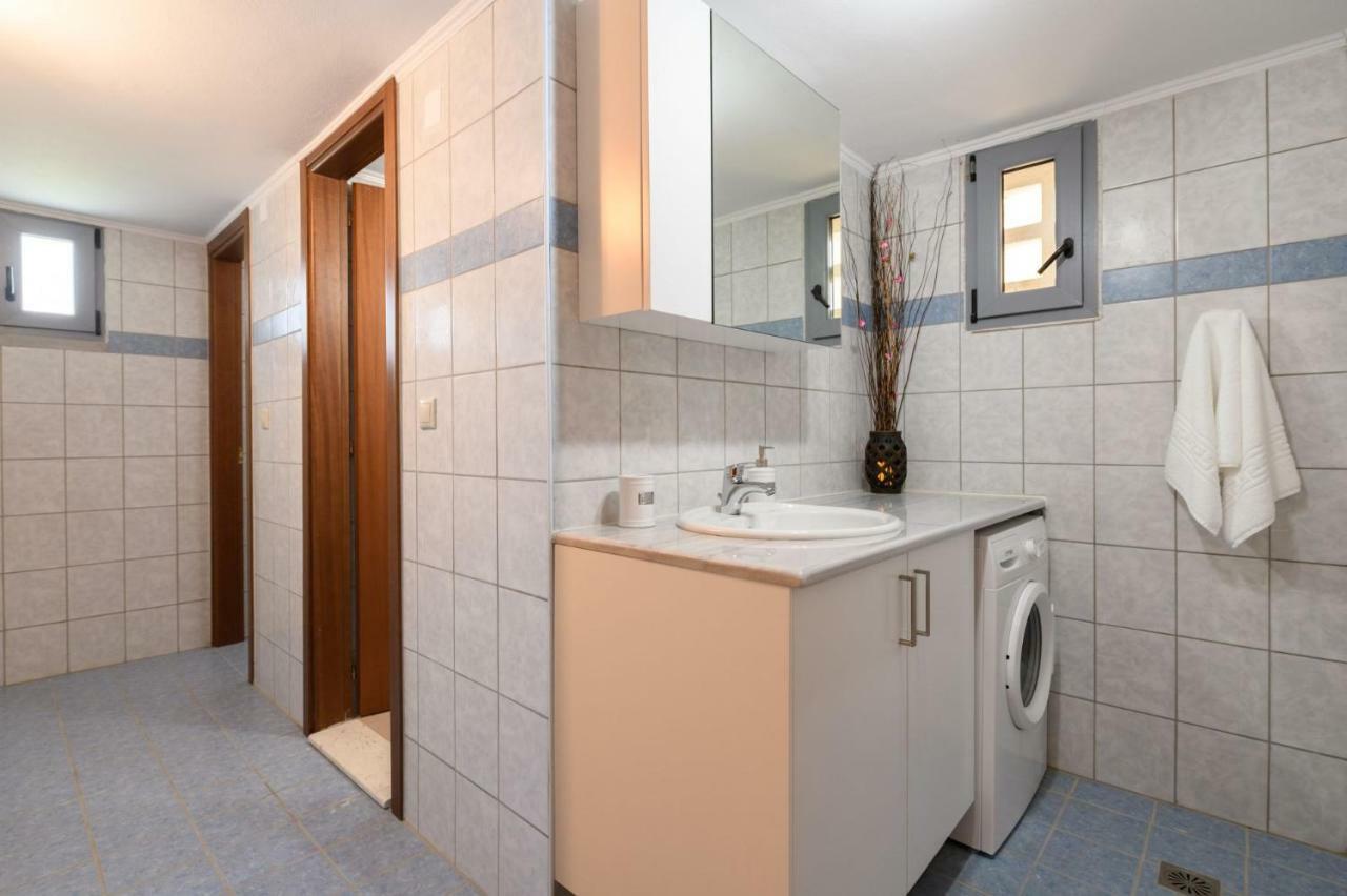 Coral Sea Apartment Kokkinos Pirgos Buitenkant foto