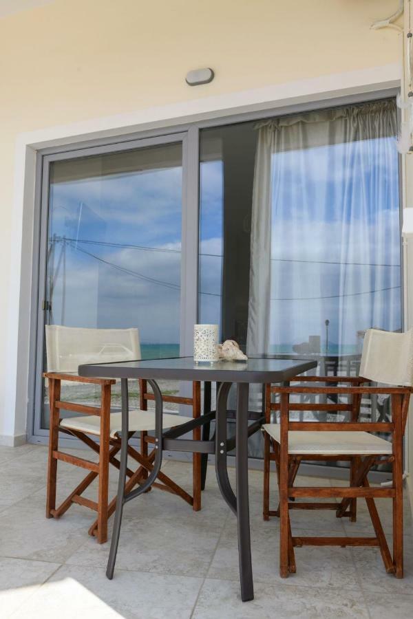 Coral Sea Apartment Kokkinos Pirgos Buitenkant foto